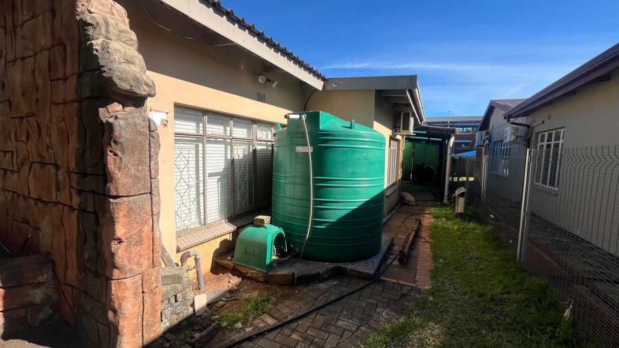 3 Bedroom Property for Sale in Protea Park North West